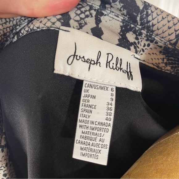 Joseph Ribkoff Snakeskin Blazer - Picture 3 of 3